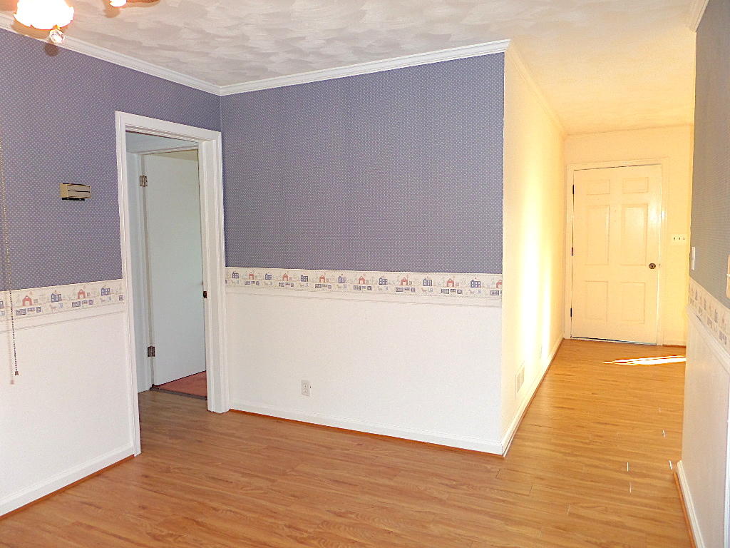 4933 Oak Road Northwest Roanoke, VA 24017 - Photo 17 of 54 4933DR1
