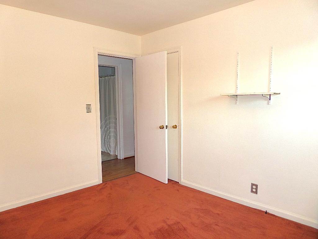 4933 Oak Road Northwest Roanoke, VA 24017 - Photo 39 of 54 4933Bedroom3V32