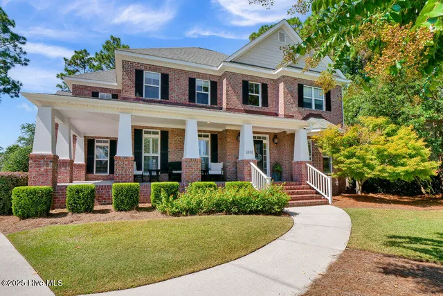 $1,100,000 | 4900 Brownlow Circle, Wilmington, NC 28409