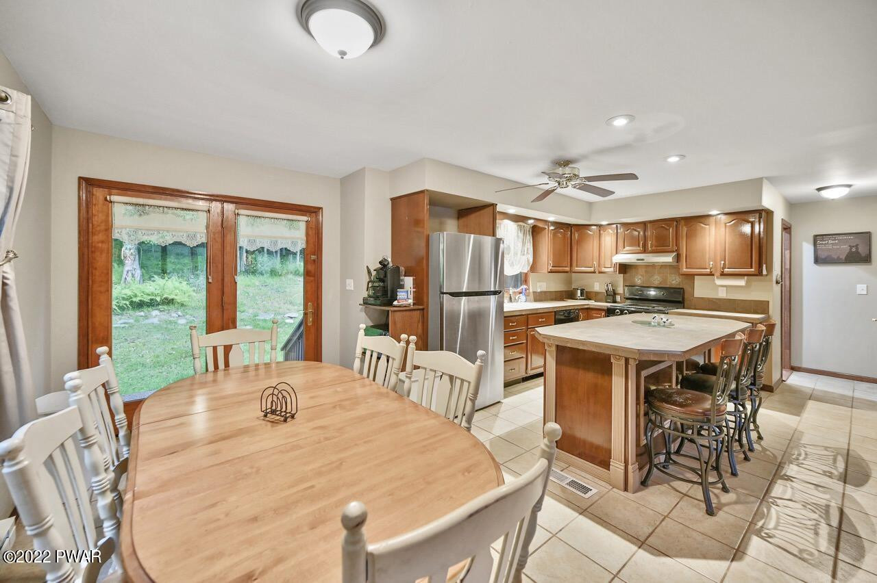 56 Roamingwood Road Lake Ariel, PA 18436 - Photo 13 of 61