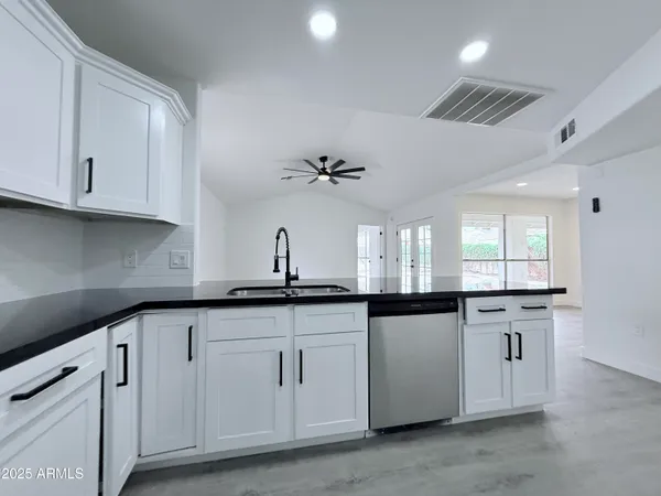 $589,000 | 1340 West Elgin Street, Chandler, AZ 85224