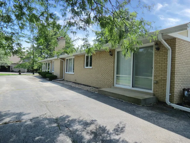 $524,900 | 12970 McCarthy Road, Lemont, IL 60439
