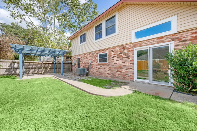 $259,999 | 7415 Cavesson Drive, Cypress, TX 77433