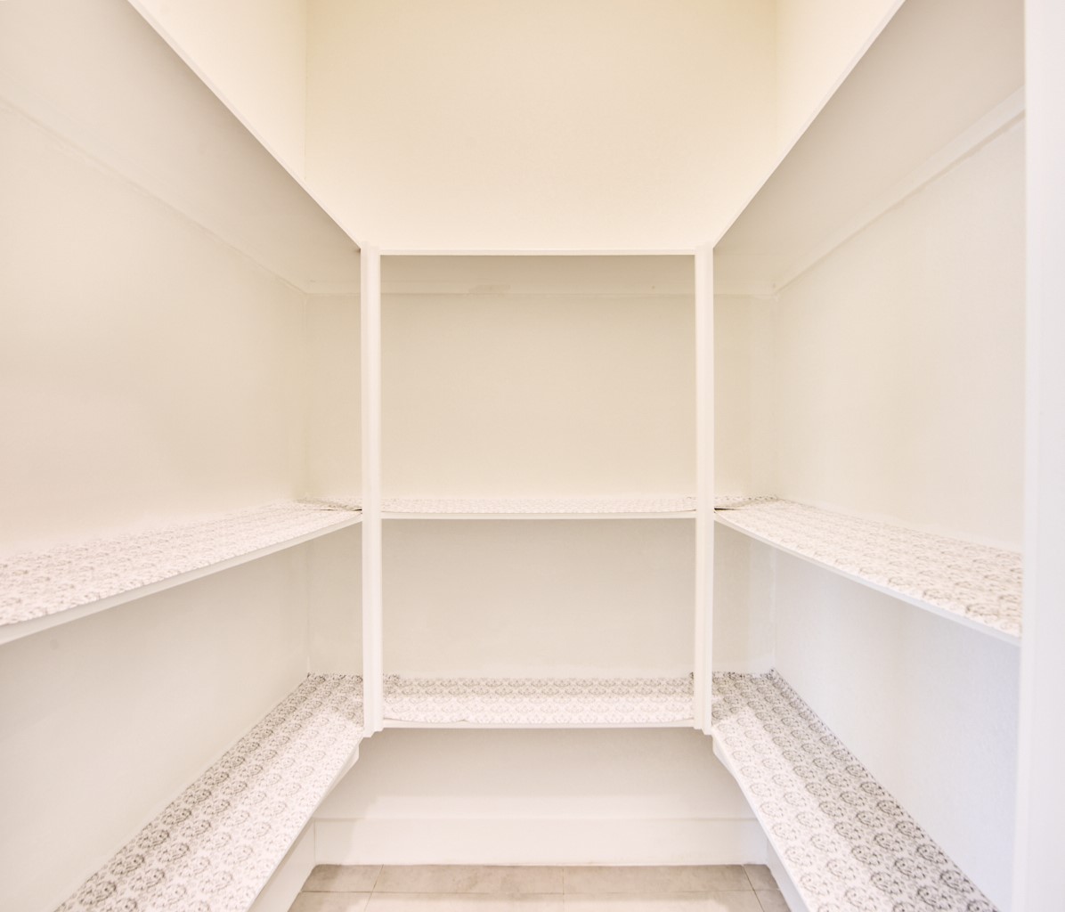 7911 Stratford Hall Drive Rosharon, TX 77583 - Photo 29 of 34 a view of an empty room