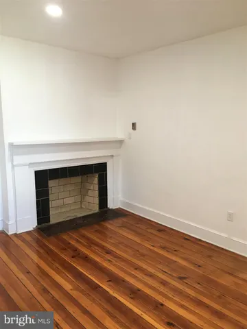 $1,900 | 25 West Boscawen Street, Unit 2, Winchester, VA 22601