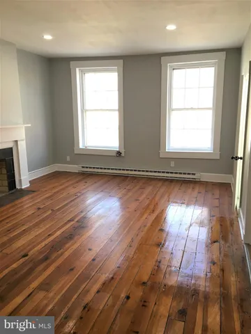 $1,900 | 25 West Boscawen Street, Unit 2, Winchester, VA 22601