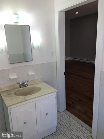 $1,900 | 25 West Boscawen Street, Unit 2, Winchester, VA 22601