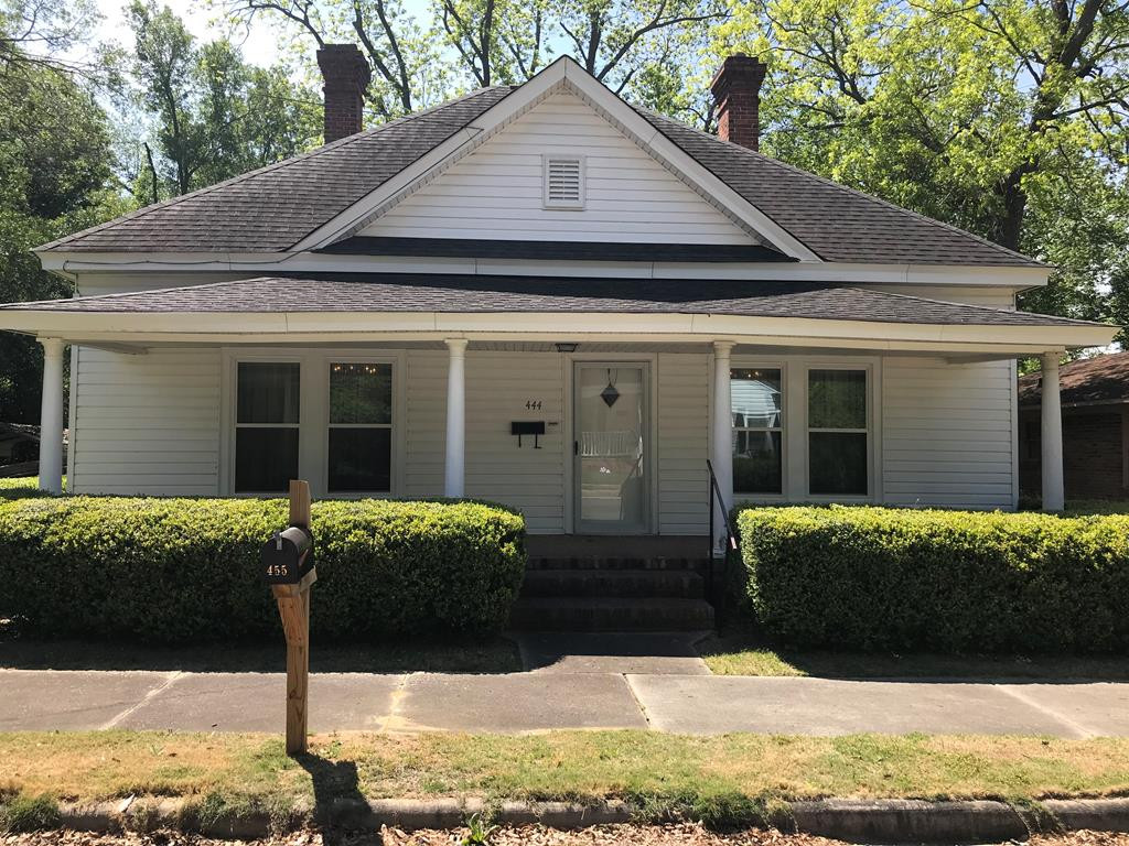 444 Academy Street Barnwell, SC 29812 - Photo 1 of 23