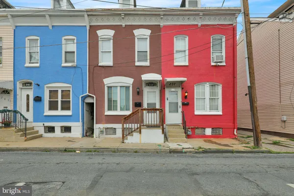 $150,000 | 239 Mulberry Street, Reading, PA 19604