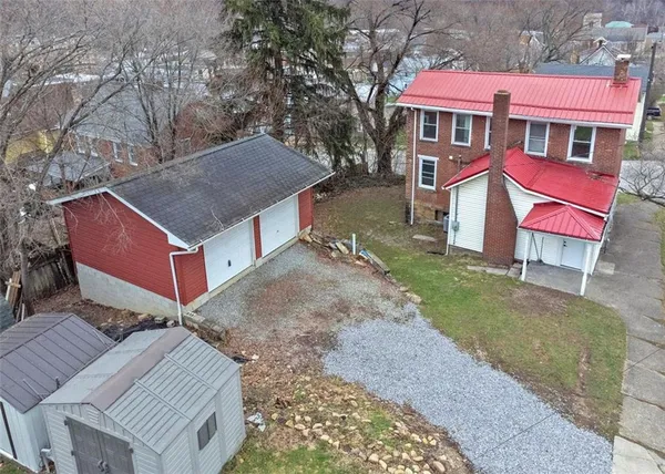 $172,000 | 323 1st Street, Apollo, PA 15613
