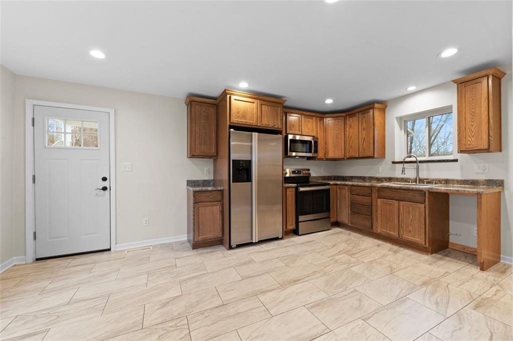 323 1st Street Apollo, PA 15613 - Photo 21 of 35 Wood Cabinets Stainless Appliances