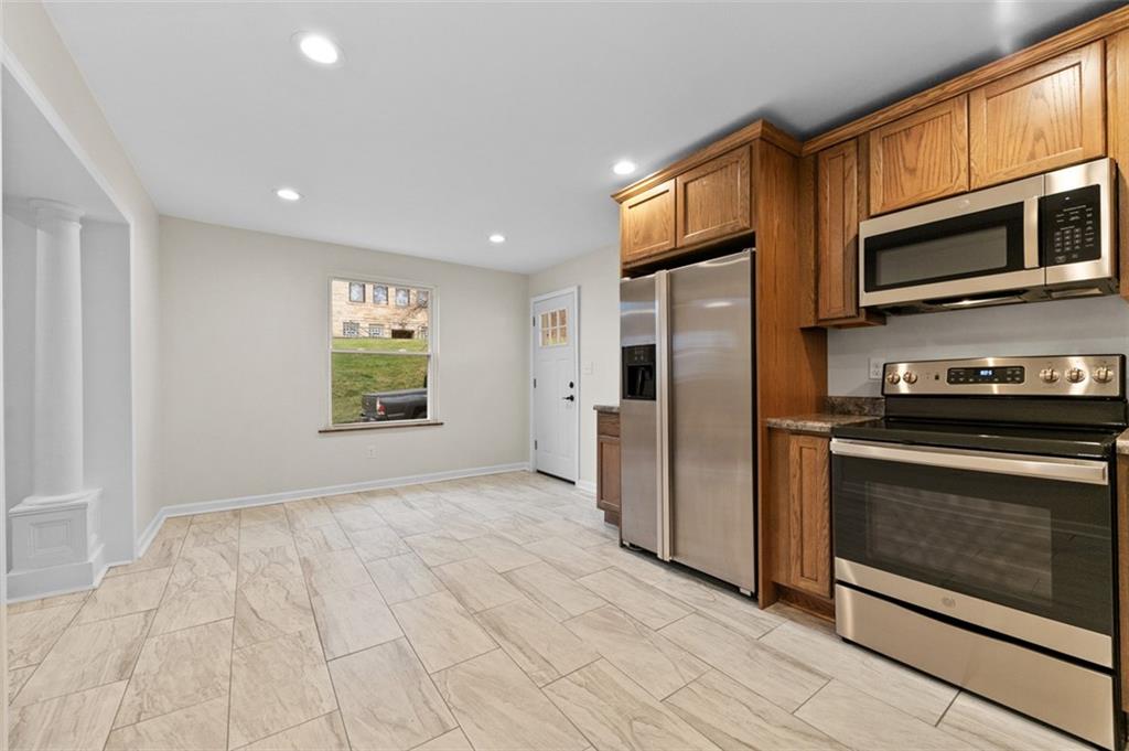 323 1st Street Apollo, PA 15613 - Photo 23 of 35 Dining/Kitchen Combo