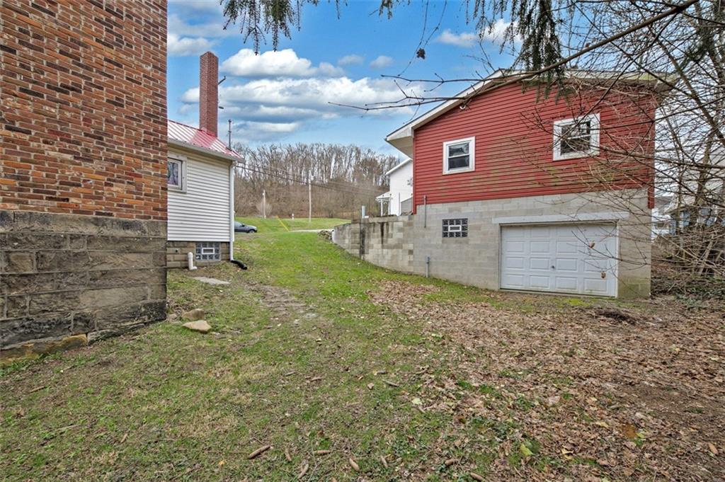 323 1st Street Apollo, PA 15613 - Photo 9 of 35 3rd Garage under 2 car Garage and side yard