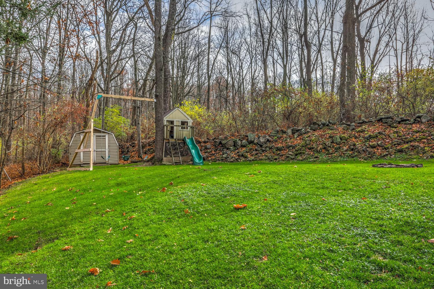 511 Holtzman Road Reinholds, PA 17569 - Photo 13 of 60