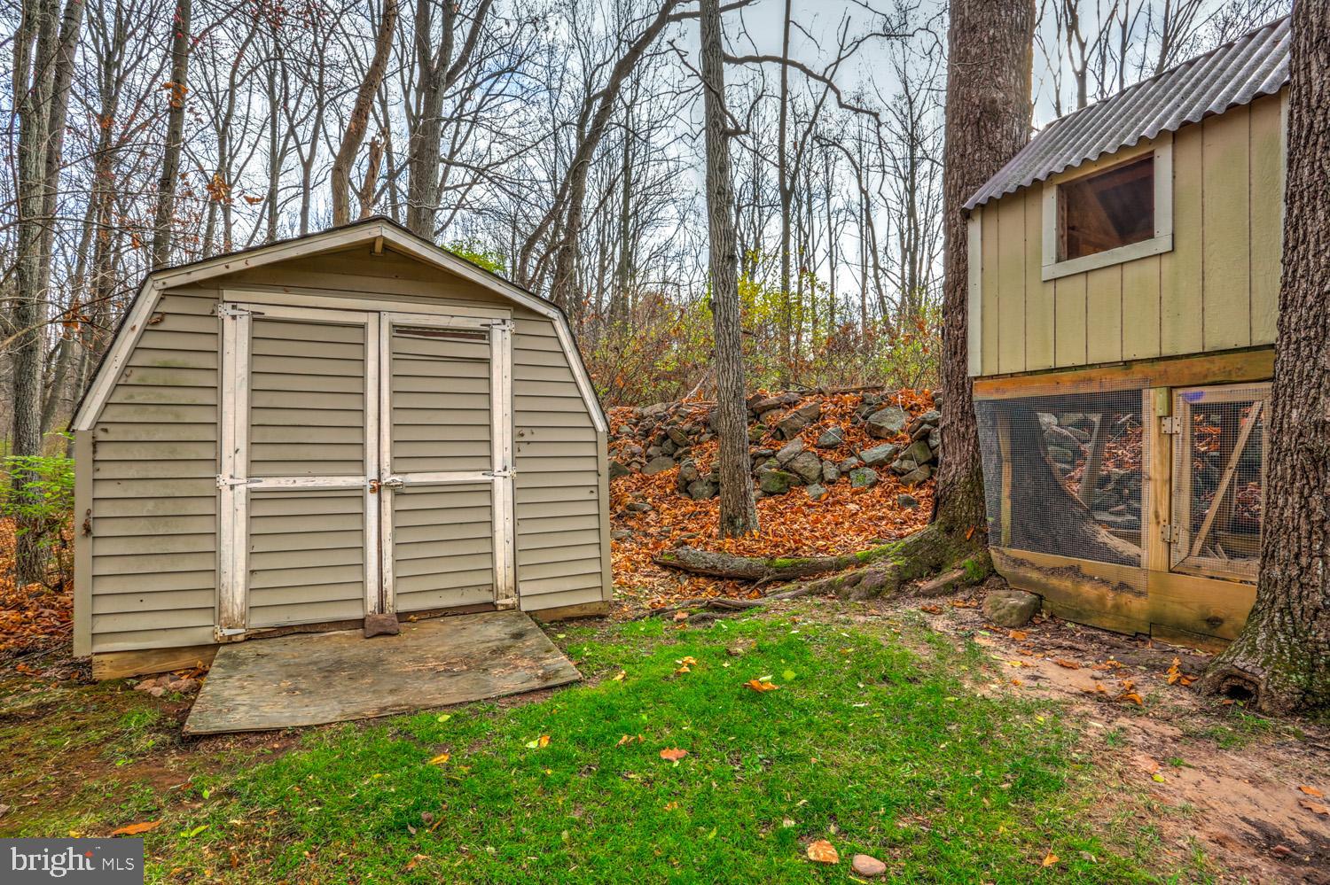 511 Holtzman Road Reinholds, PA 17569 - Photo 16 of 60