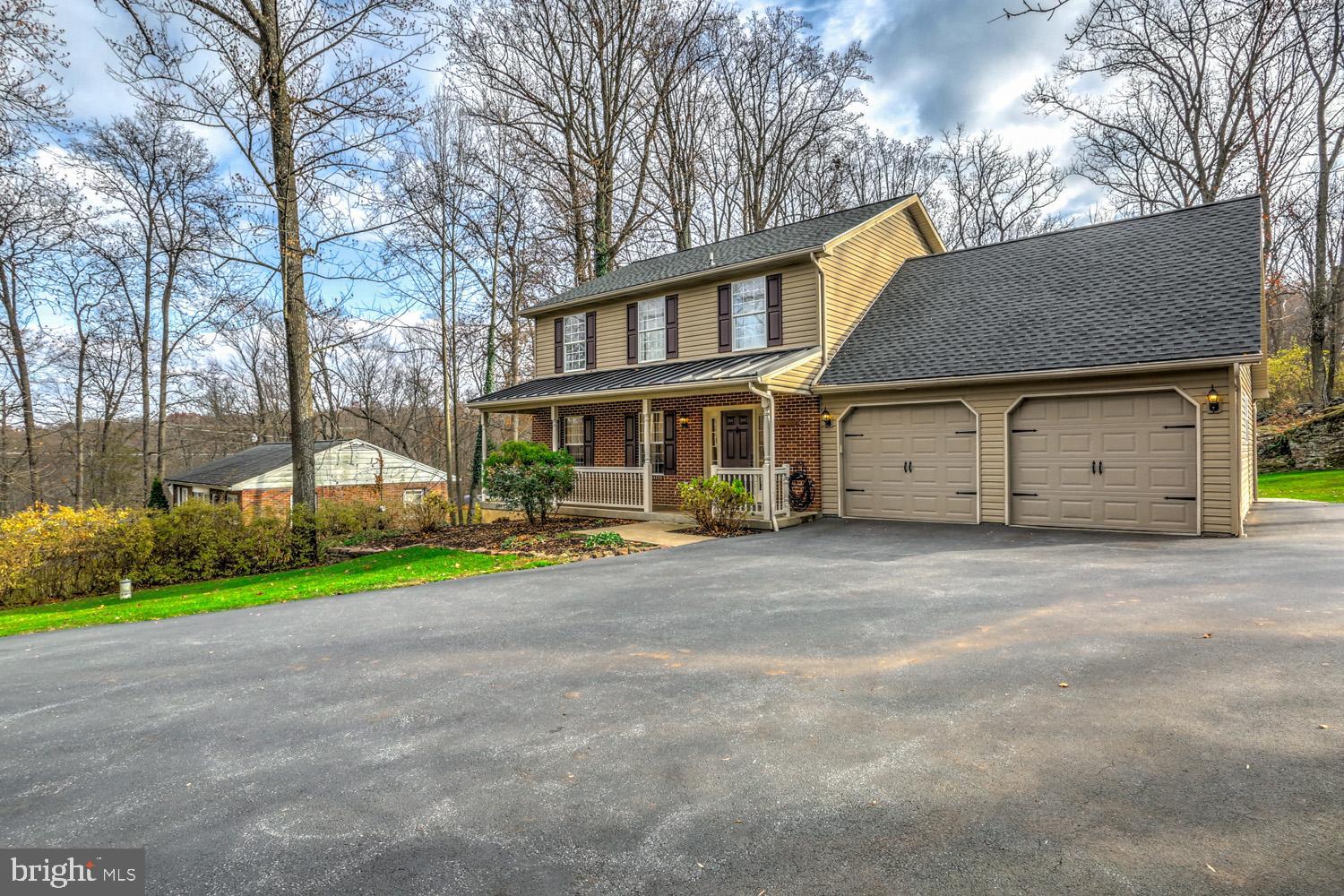 511 Holtzman Road Reinholds, PA 17569 - Photo 3 of 60