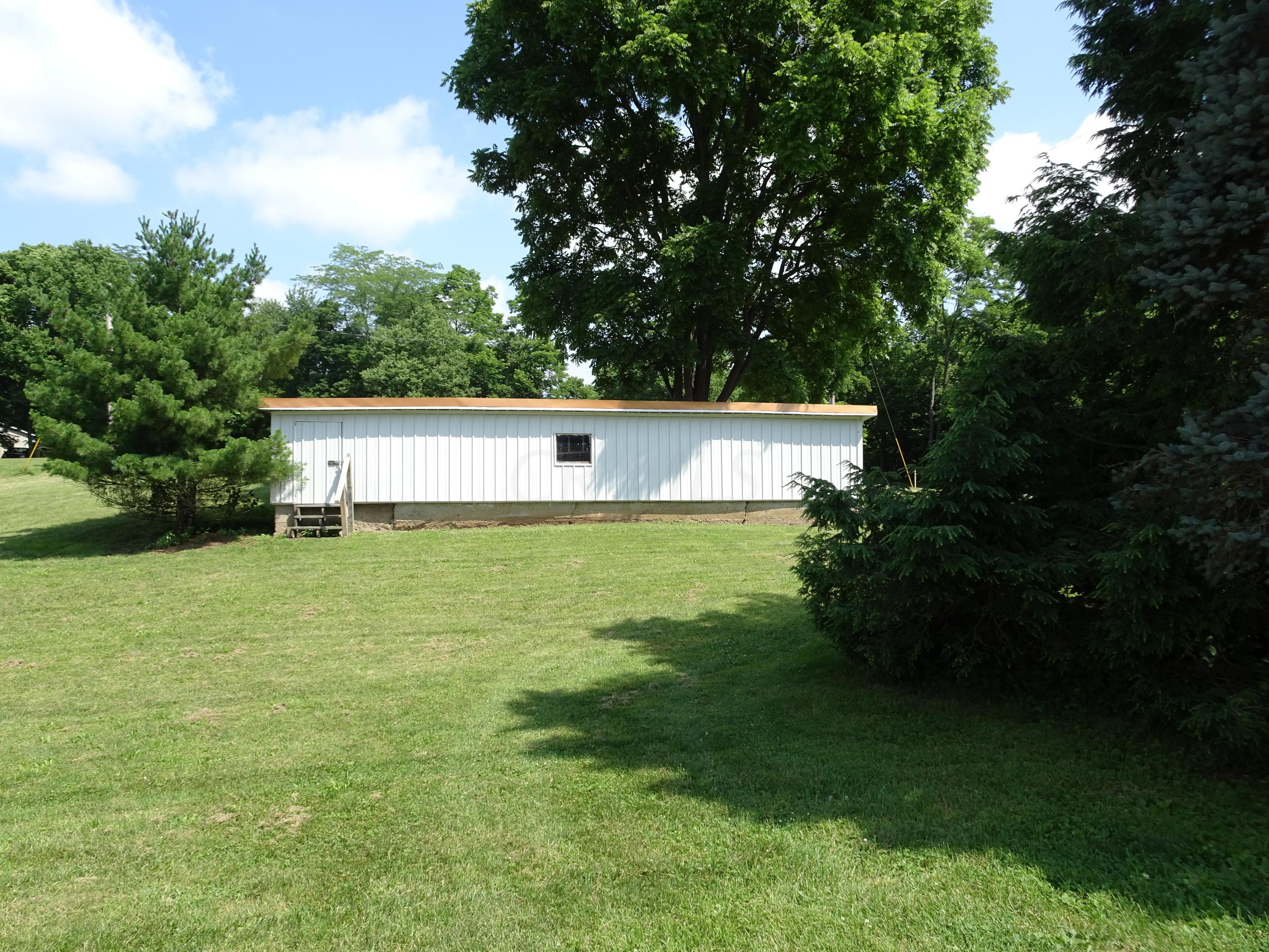 18951 Island Road Circleville, OH 43113 - Photo 6 of 34 Gallery Image 6