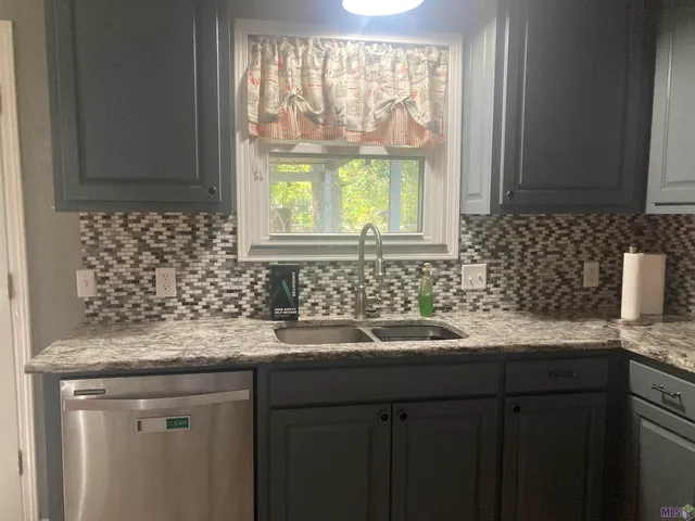 $195,000 | 17448 Ashton Avenue, Greenwell Springs, LA 70739