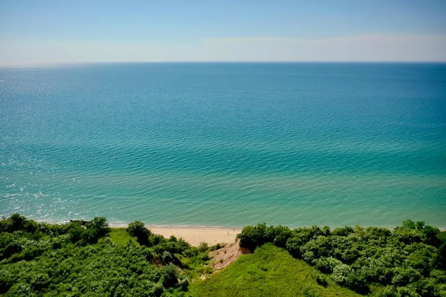 $1,500,000 | 2121 Reigle Street, Manistee, MI 49660