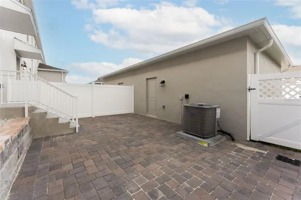 $2,500 | 2341 White Buffalo Street, Apopka, FL 32703