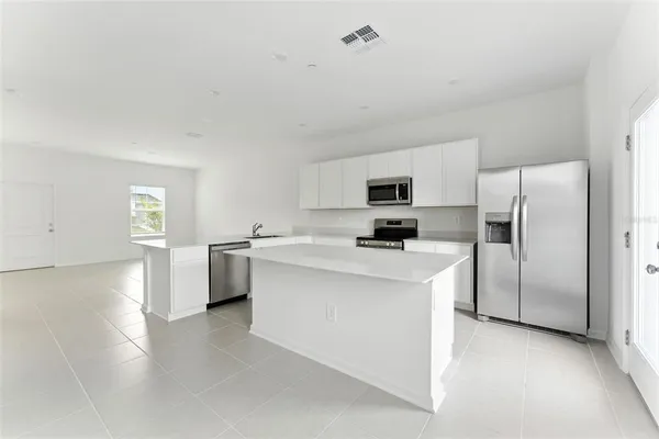 $2,500 | 2341 White Buffalo Street, Apopka, FL 32703