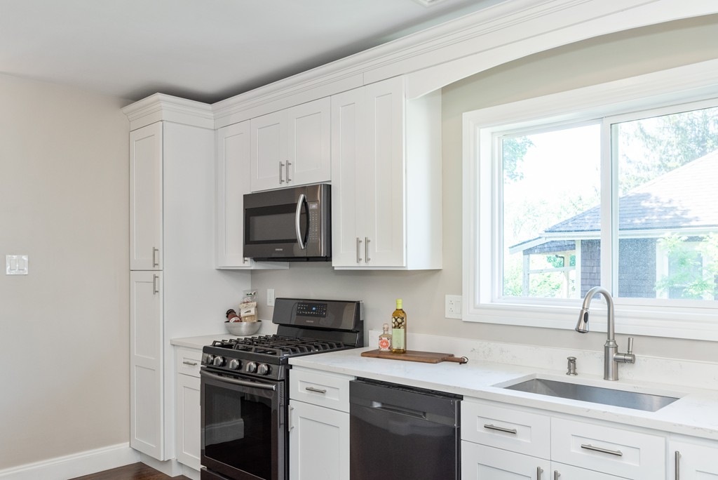 136 Manthorne Road, Unit 2 Boston, MA 02132 - Photo 23 of 40 Gallery Image 23