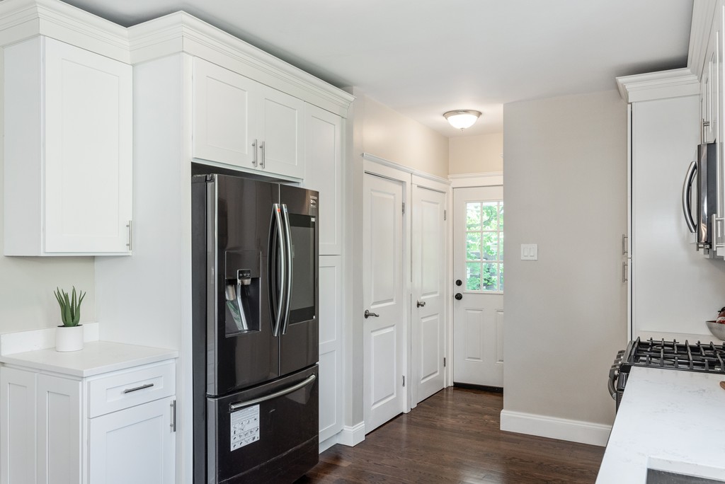 136 Manthorne Road, Unit 2 Boston, MA 02132 - Photo 24 of 40 Gallery Image 24