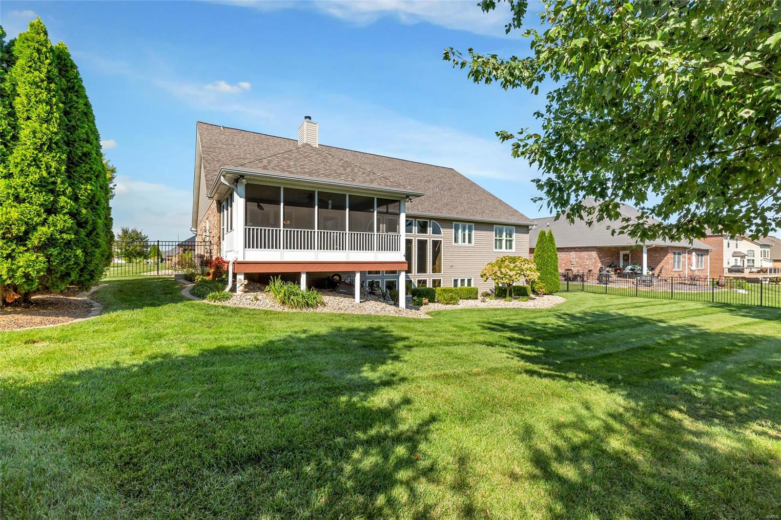 1520 Clover Ridge Columbia, IL 62236 - Photo 42 of 50 Gallery Image 42