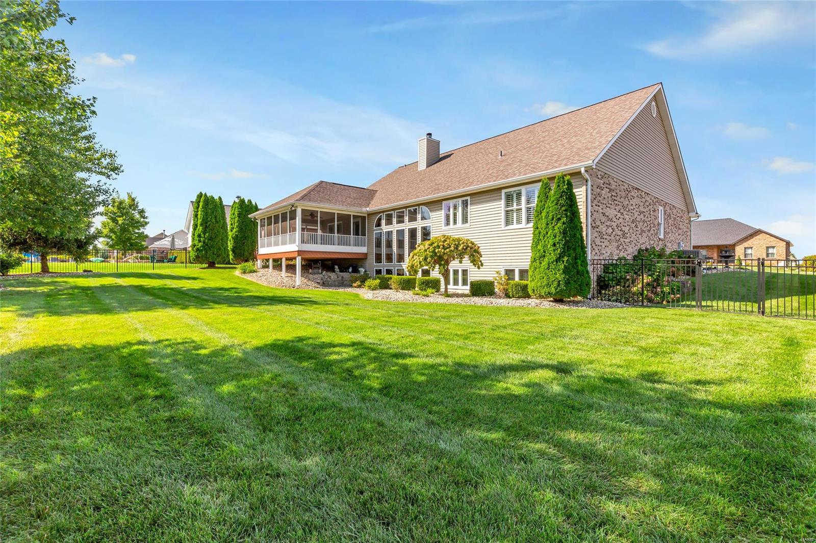 1520 Clover Ridge Columbia, IL 62236 - Photo 43 of 50 Gallery Image 43