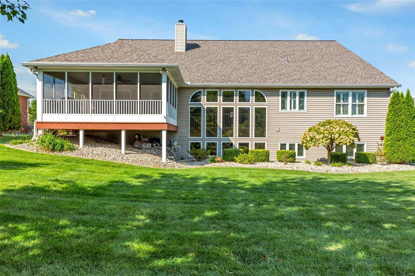 1520 Clover Ridge Columbia, IL 62236 - Photo 46 of 50 Gallery Image 46