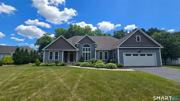 $649,900 | 15 Claire Lane, Bloomfield, CT 06002