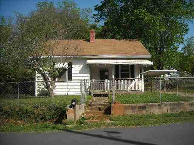 35 Ames Street Seneca, SC 29678 - Photo 1 of 9 Gallery Image 1