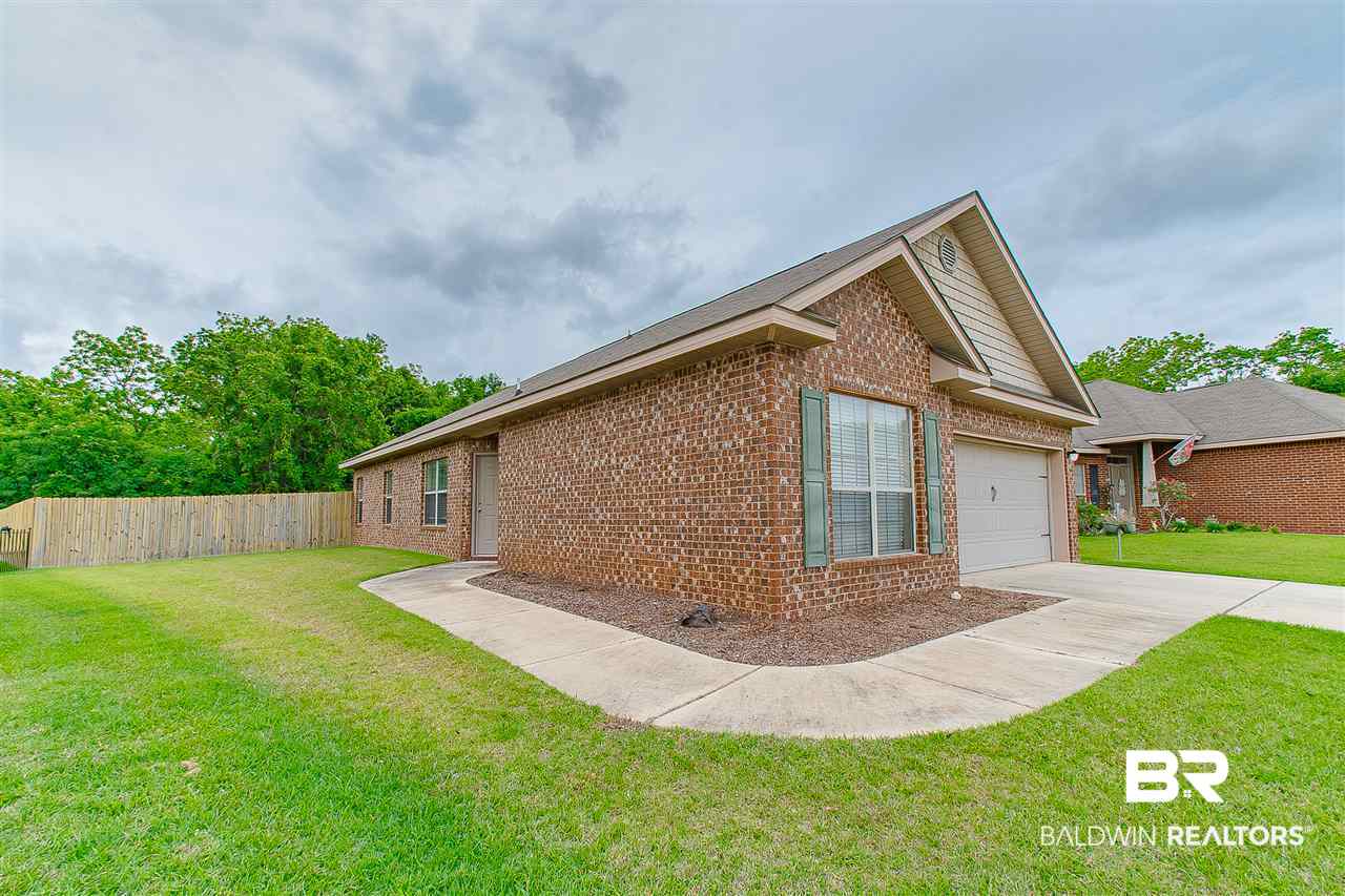 10210 Fionn Loop Daphne, AL 36526 - Photo 3 of 24
