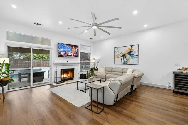 $899,000 | 3221 Amethyst Way, Turlock, CA 95382