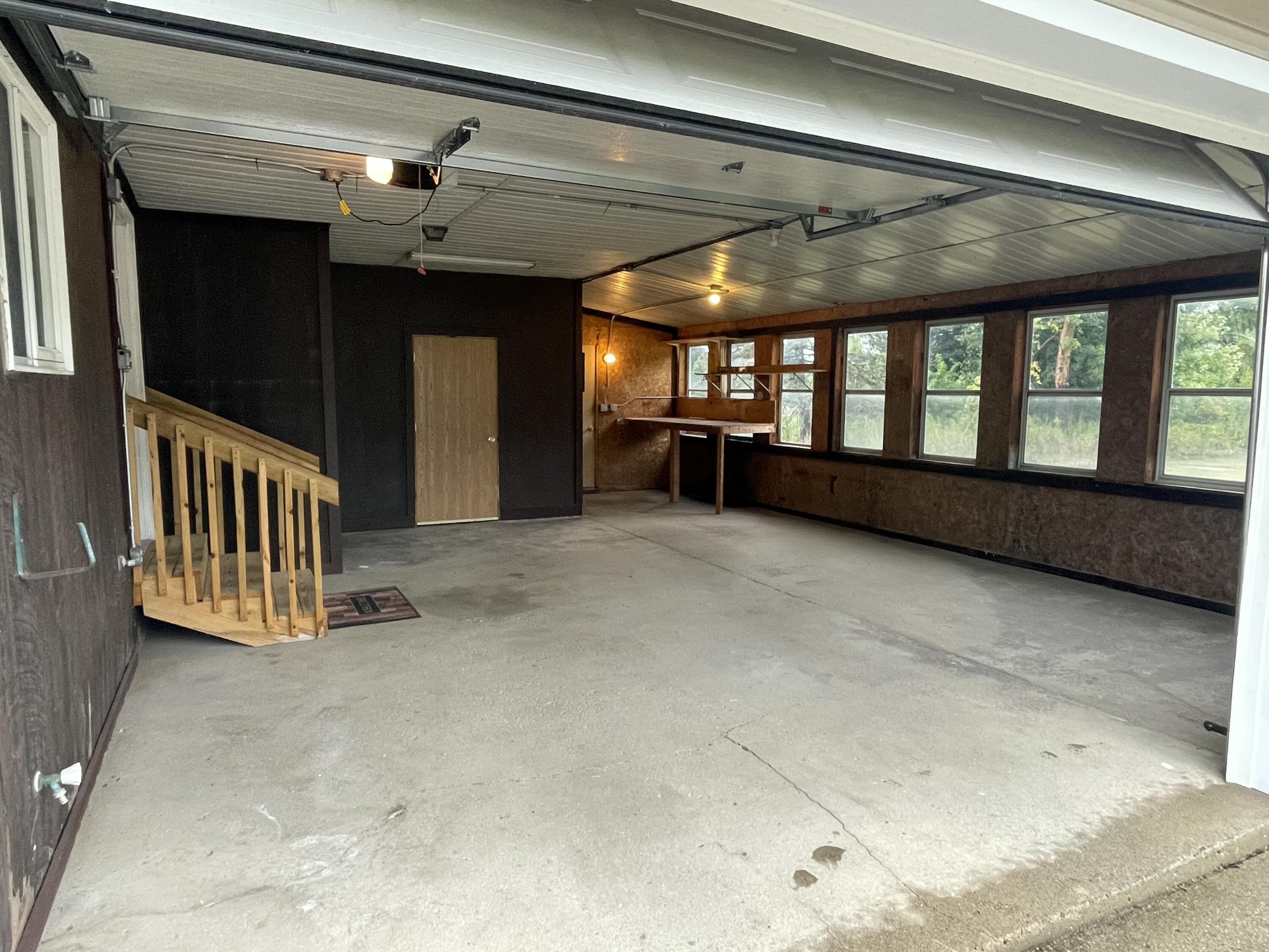 2960 Guernsey Road Beaverton, MI 48612 - Photo 13 of 17 15