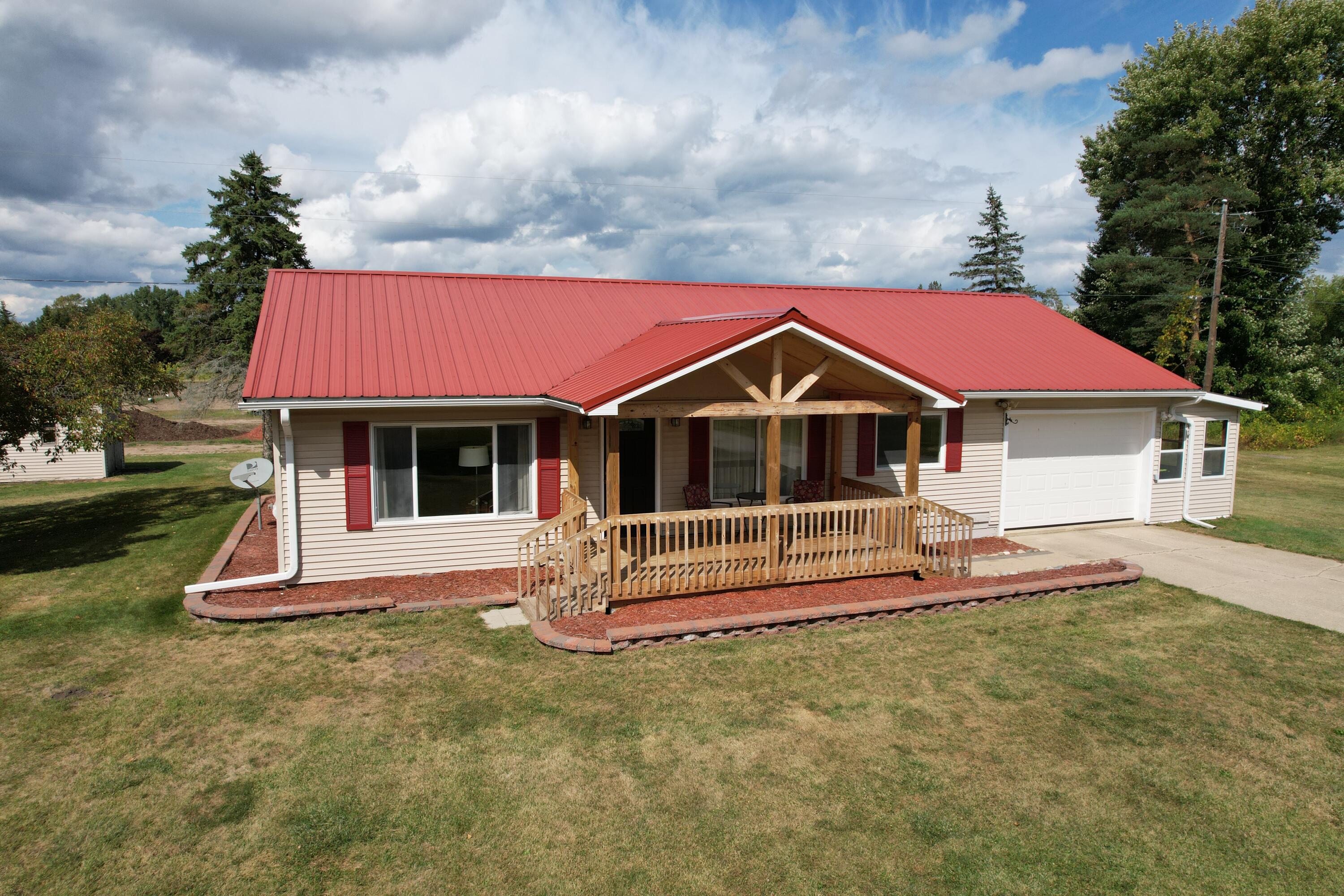 2960 Guernsey Road Beaverton, MI 48612 - Photo 14 of 17 16