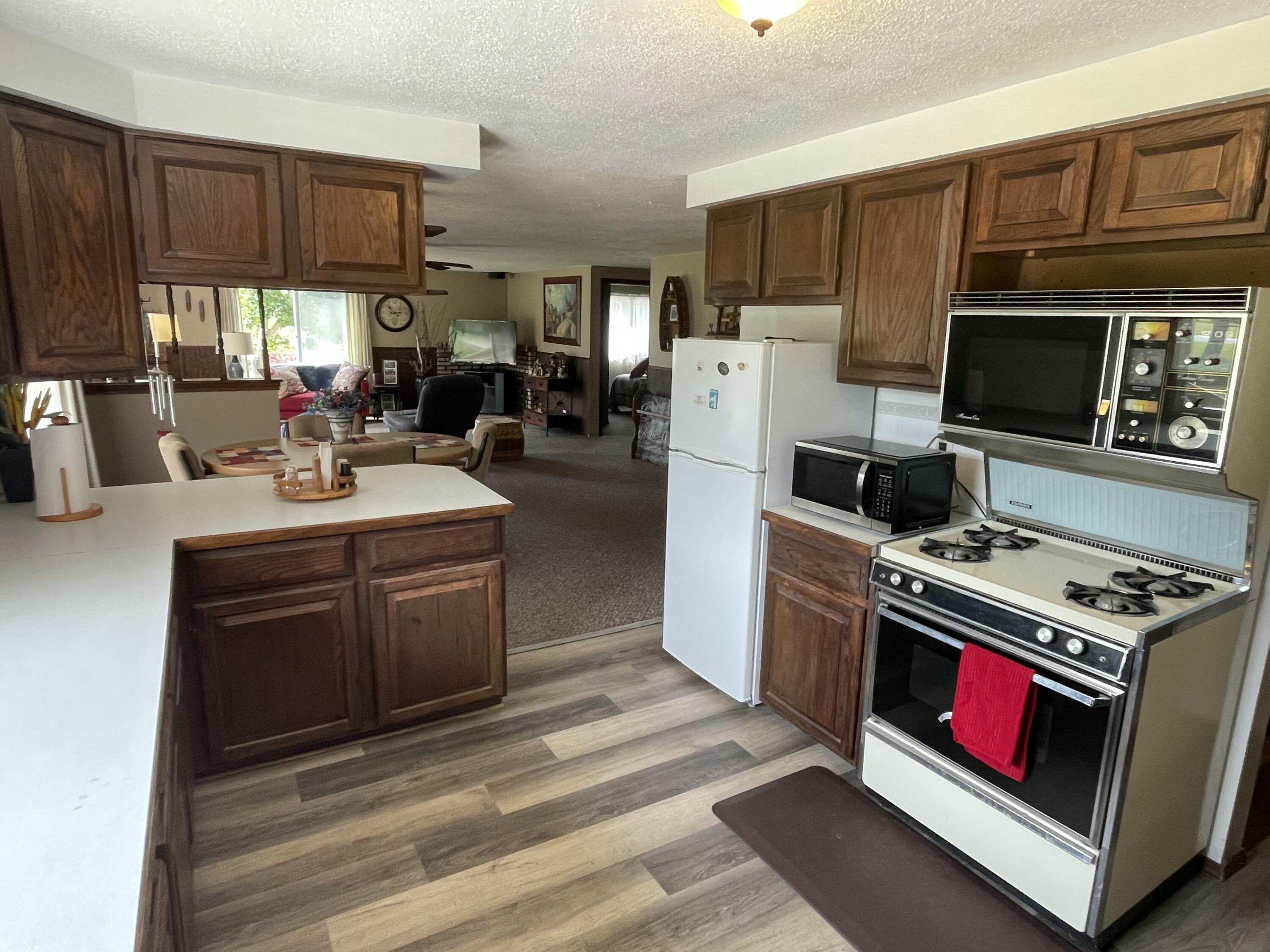 2960 Guernsey Road Beaverton, MI 48612 - Photo 5 of 17 5