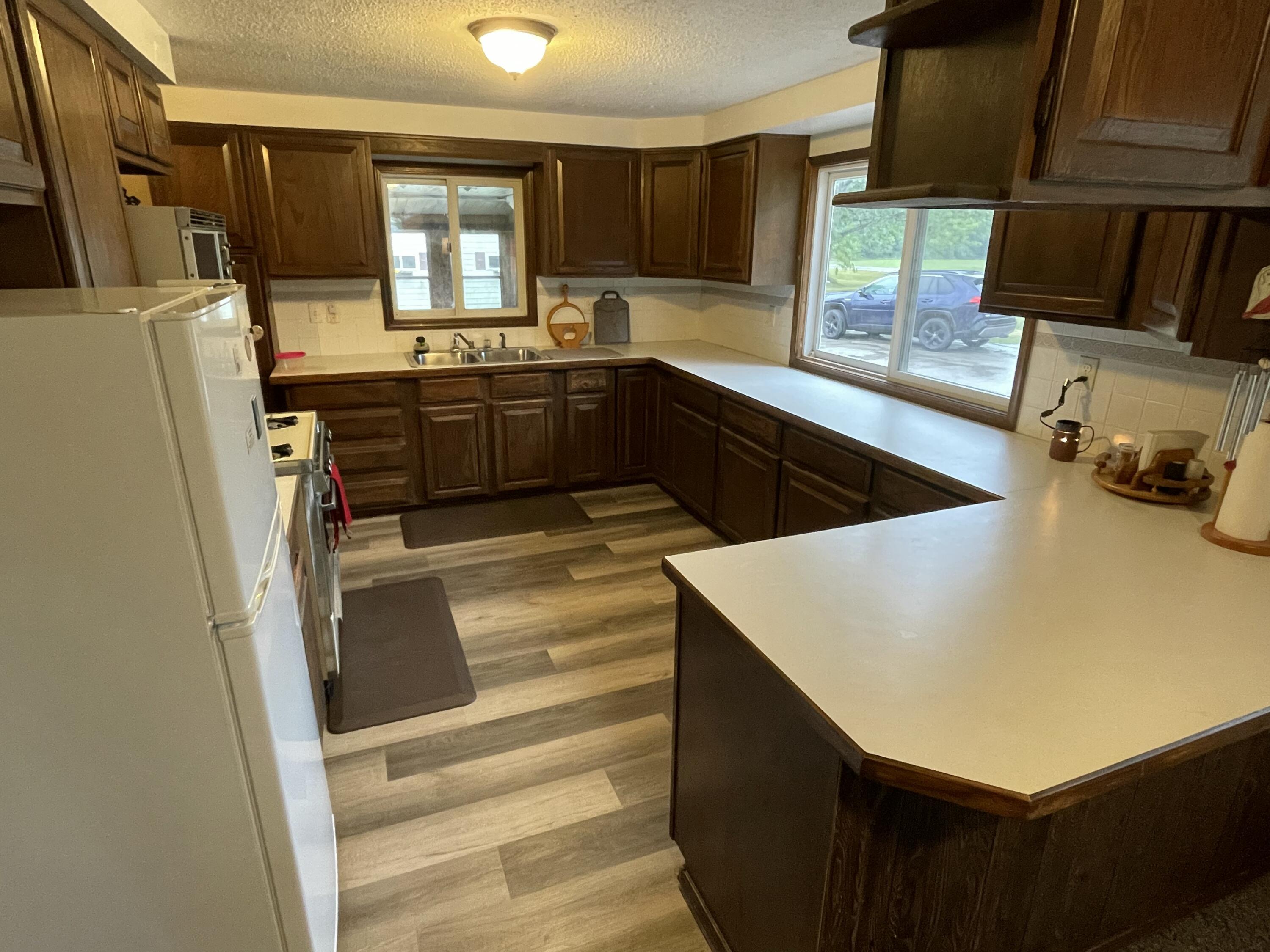 2960 Guernsey Road Beaverton, MI 48612 - Photo 6 of 17 6 (1)