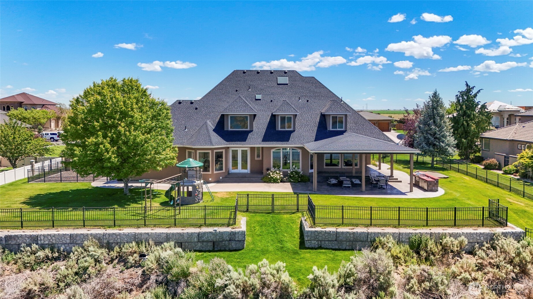 8596 Dune Lake Road Southeast Moses Lake, WA 98837 - Photo 35 of 40