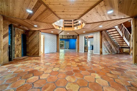 a view of an entryway of a building