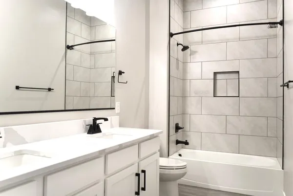 $2,550 | 20047 West Turney Avenue, Litchfield Park, AZ 85340