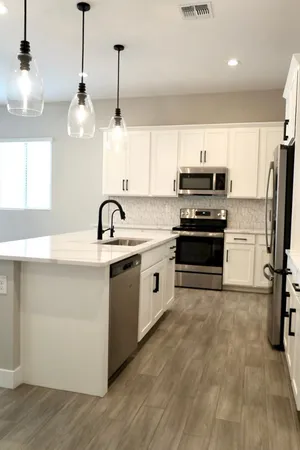 $2,550 | 20047 West Turney Avenue, Litchfield Park, AZ 85340