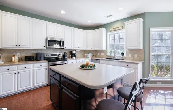 $569,000 | 237 Penick Drive, Duncan, SC 29334