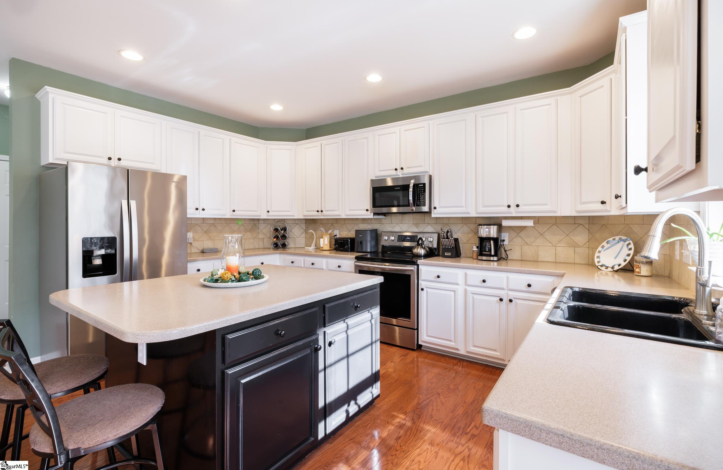 237 Penick Drive Duncan, SC 29334 - Photo 2 of 46