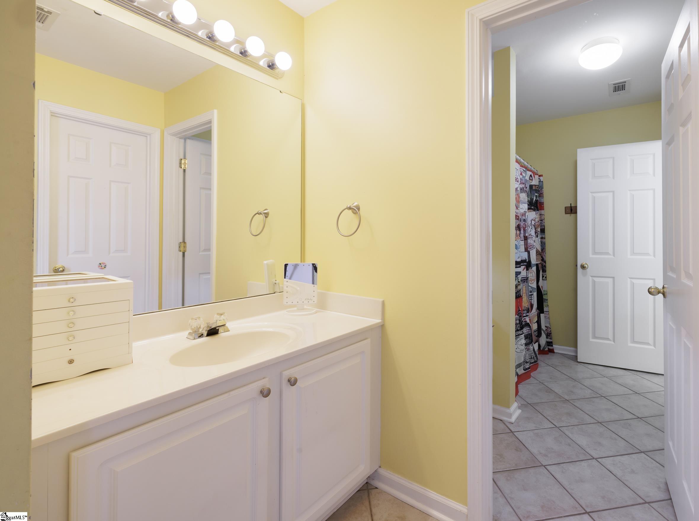 237 Penick Drive Duncan, SC 29334 - Photo 9 of 46