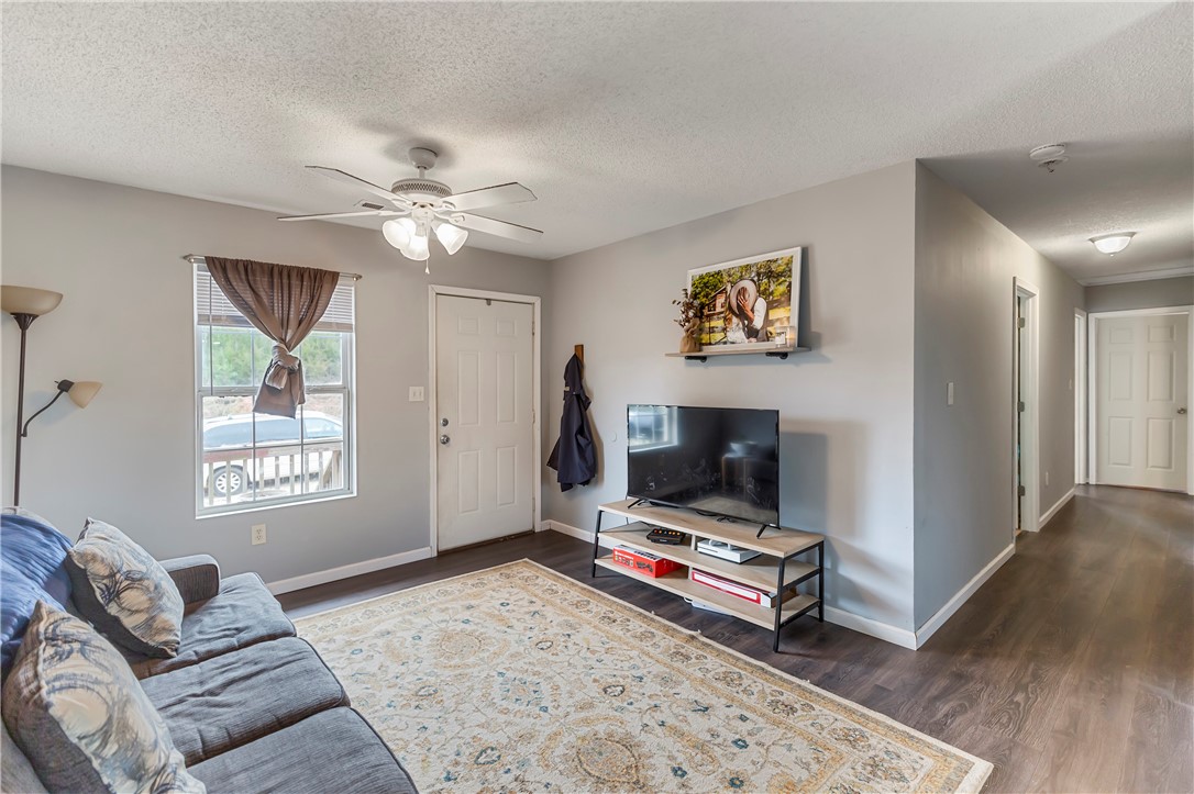 367 East Reedy Fork Road Seneca, SC 29678 - Photo 8 of 22 Gallery Image 8