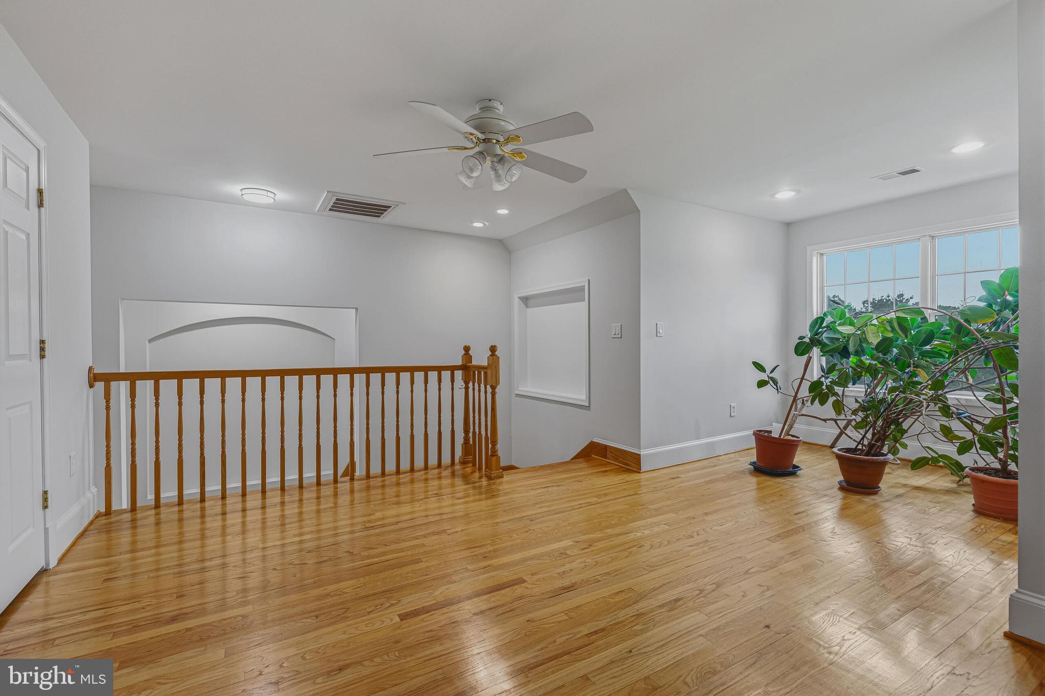 837 Seneca Road Great Falls, VA 22066 - Photo 38 of 49
