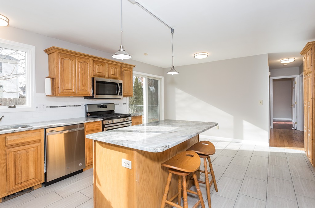 29 Ridgeway Circle Longmeadow, MA 01106 - Photo 14 of 27 Gallery Image 14