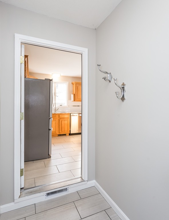 29 Ridgeway Circle Longmeadow, MA 01106 - Photo 17 of 27 Gallery Image 17