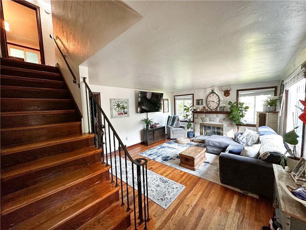 223 Camp Horne Road Pittsburgh, PA 15202 - Photo 3 of 39 Gallery Image 3